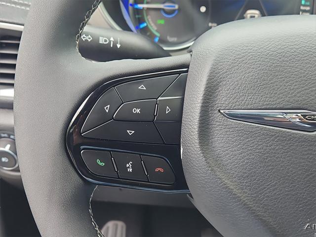Photo of 2023 Granite Crystal Metallic Clearcoat Chrysler Pacifica Hybrid