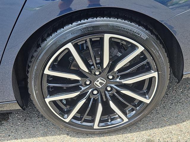 Photo of 2024 Canyon River Blue Metallic Honda Accord Hybrid
