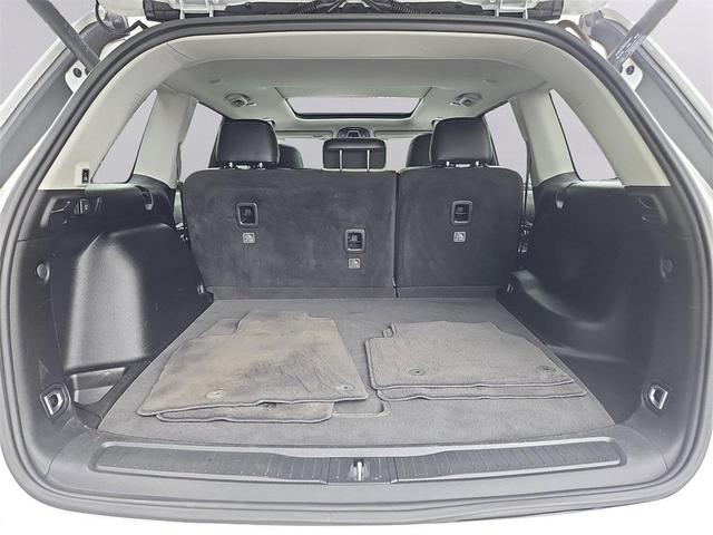 Photo of 2022 Bright White Clearcoat Jeep Grand Cherokee