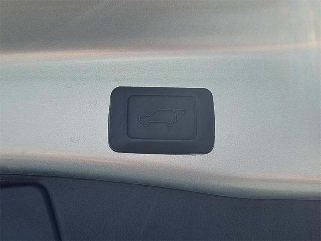 Photo of 2022 Silver Sky Metallic Toyota RAV4 Hybrid