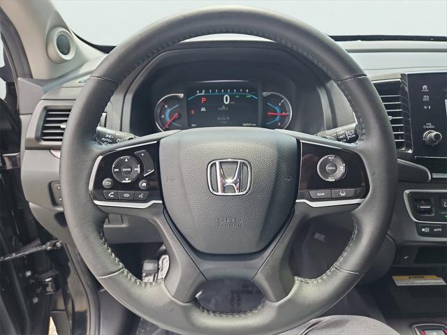 Photo of 2022 Deep Scarlet Pearl Honda Pilot