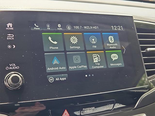 Photo of 2022 Deep Scarlet Pearl Honda Pilot