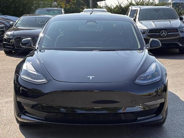 Photo of 2022 Black Tesla Model 3