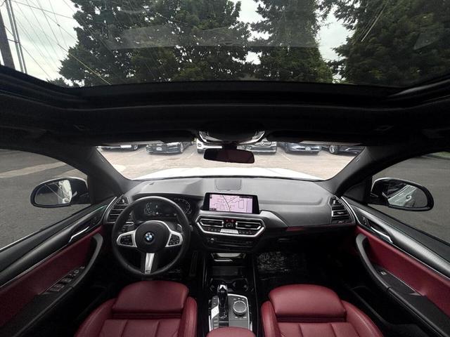 Photo of 2022 White BMW X3