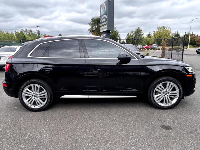 Photo of 2019 Mythos Black Metallic Audi Q5