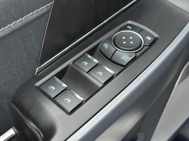 Photo of 2023 Star White Metallic Tri-Coat Ford F-150