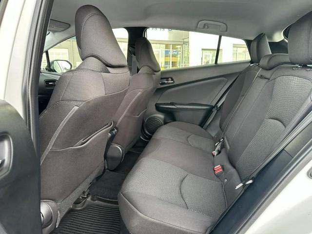 Photo of 2022 White Toyota Prius