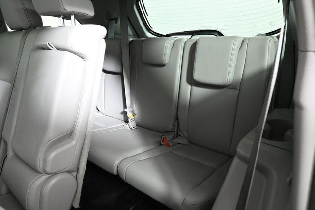 Photo of 2015 Silver Sky Toyota Highlander