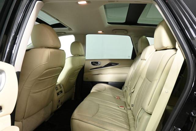 Photo of 2017 Black INFINITI QX60