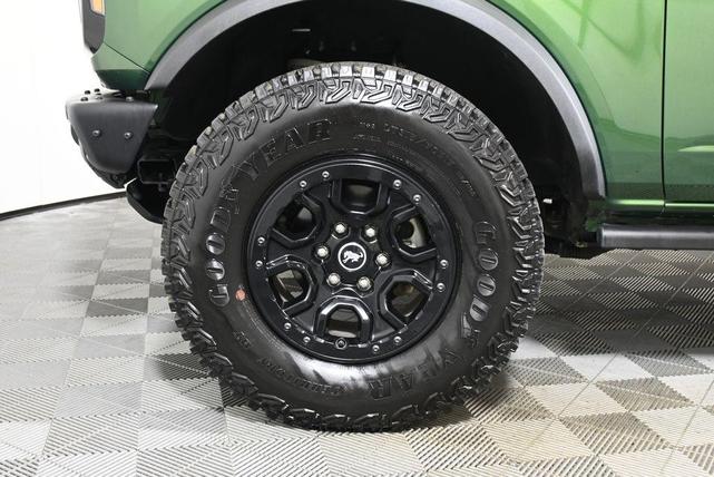 Photo of 2024 Eruption Green Metallic Ford Bronco
