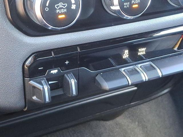 Photo of 2024 Bright White Clearcoat RAM 2500