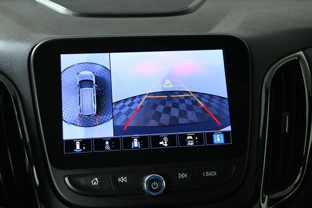 Photo of 2022 Gray Chevrolet Equinox