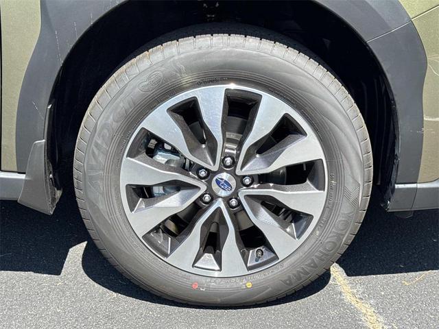 Photo of 2025 Autumn Green Metallic Subaru Outback