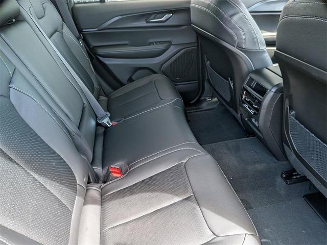 Photo of 2025 Diamond Black Jeep Grand Cherokee
