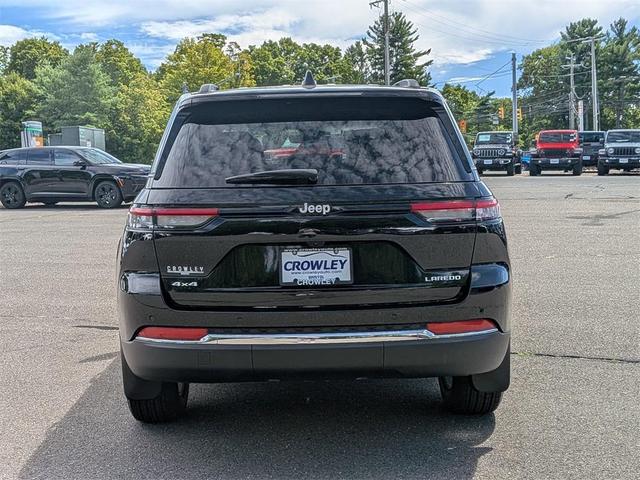 Photo of 2025 Diamond Black Jeep Grand Cherokee