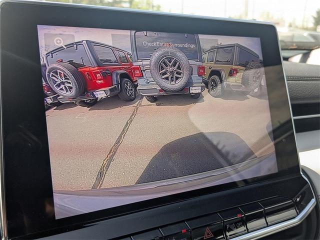 Photo of 2025 Silver Zynith Jeep Compass