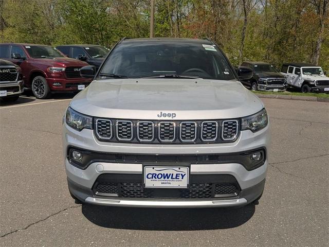Photo of 2025 Silver Zynith Jeep Compass