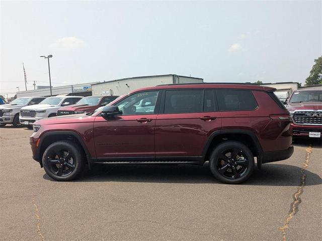 Photo of 2025 Velvet Red Pearlcoat Jeep Grand Cherokee L