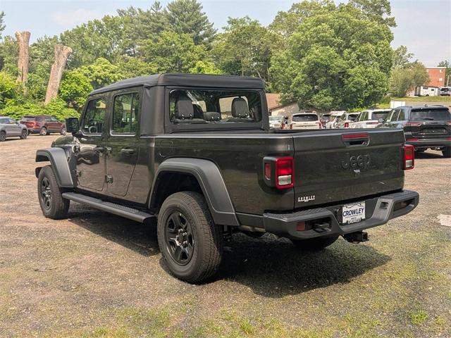 Photo of 2025 Granite Crystal Clearcoat Metallic Jeep Gladiator