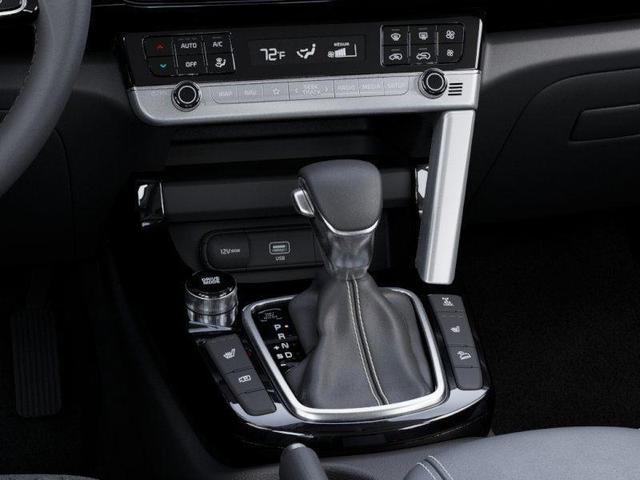 Photo of 2025 Fusion Orange Kia Seltos