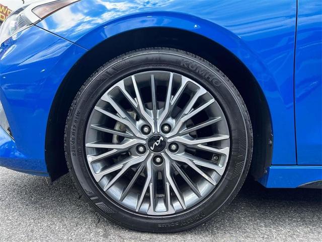 Photo of 2022 Blue Kia Forte