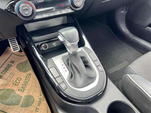 Photo of 2022 Blue Kia Forte