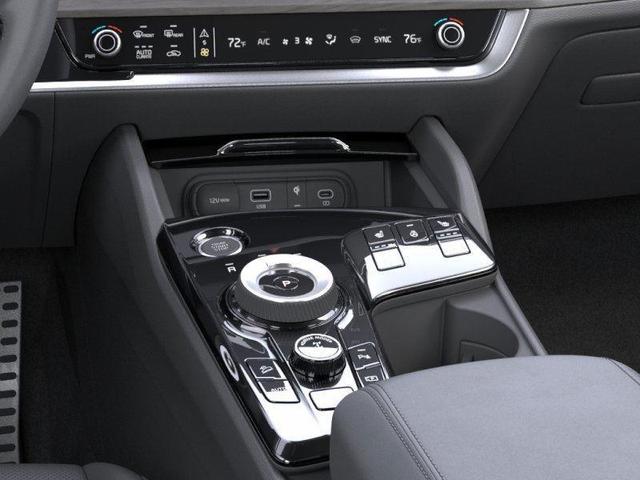 Photo of 2025 Shadow Kia Sportage Plug-In Hybrid