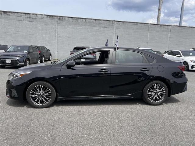 Photo of 2022 Aurora Black Pearl Kia Forte
