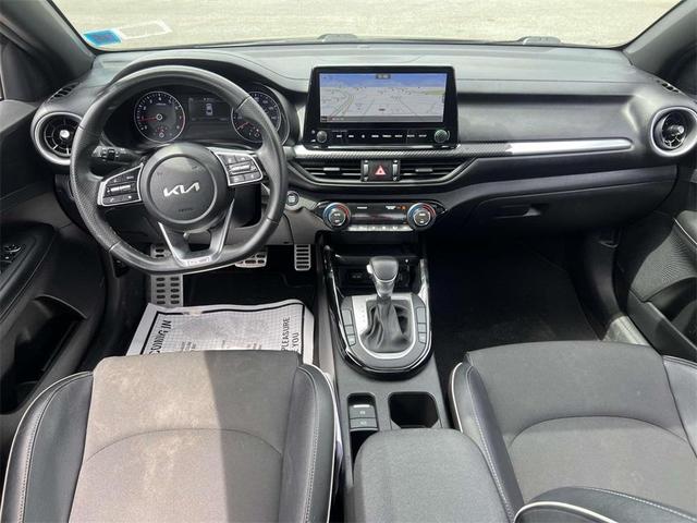 Photo of 2022 Aurora Black Pearl Kia Forte