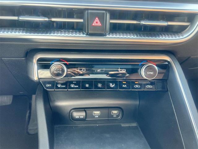 Photo of 2023 Ebony Black Kia K5