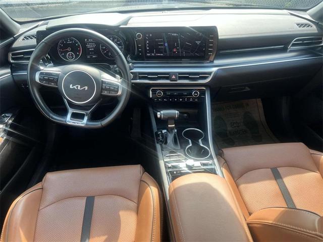 Photo of 2023 Ebony Black Kia K5