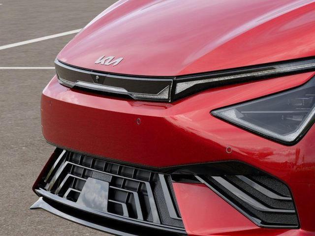 Photo of 2025 Runway Red Kia EV6