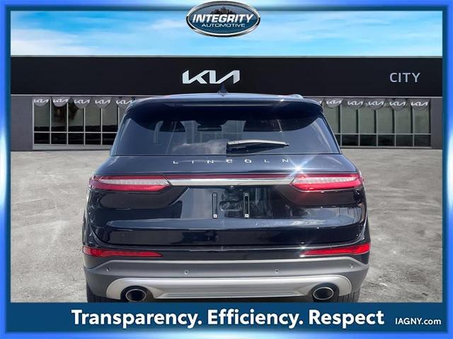 Photo of 2022 Infinite Black Metallic Lincoln Corsair