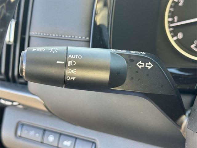 Photo of 2024 Gun Metallic Nissan Pathfinder