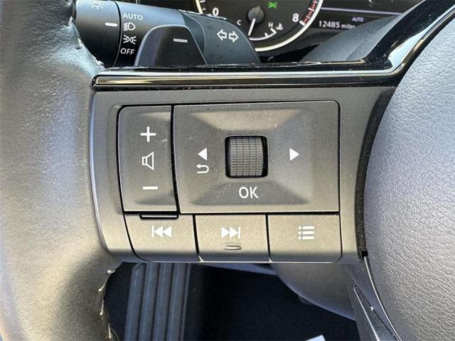Photo of 2024 Gun Metallic Nissan Pathfinder