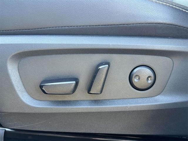 Photo of 2024 Gun Metallic Nissan Pathfinder