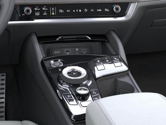 Photo of 2025 Jungle Green Kia Sportage Plug-In Hybrid
