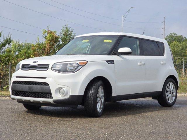 Photo of 2019 Clear White Kia Soul