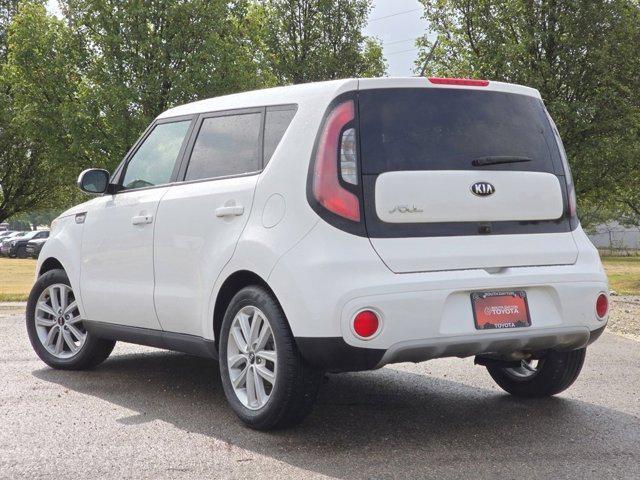 Photo of 2019 Clear White Kia Soul