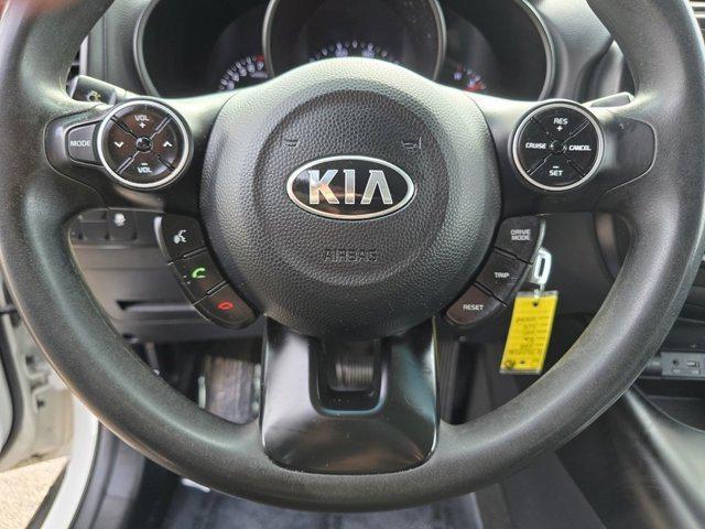Photo of 2019 Clear White Kia Soul