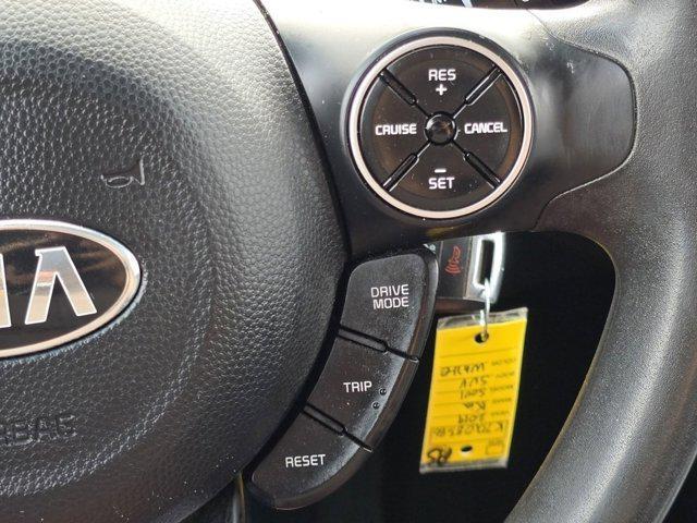 Photo of 2019 Clear White Kia Soul