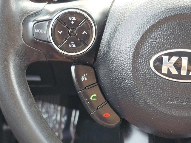 Photo of 2019 Clear White Kia Soul