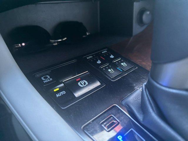 Photo of 2016 Eminent White Pearl Lexus RX 350