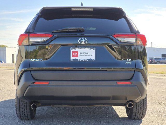 Photo of 2021 Midnight Black Metallic Toyota RAV4