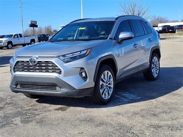 Photo of 2022 Silver Sky Toyota RAV4