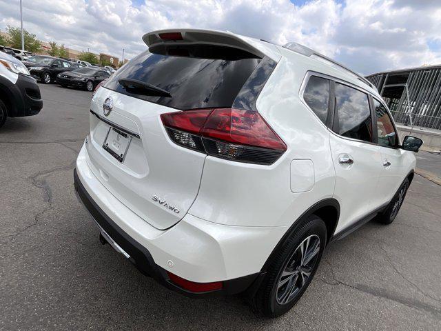 Photo of 2020 White Nissan Rogue