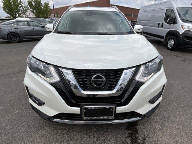 Photo of 2020 White Nissan Rogue