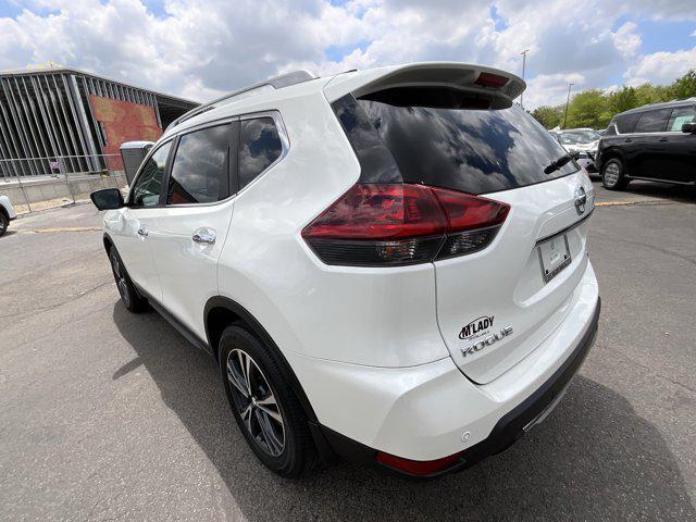 Photo of 2020 White Nissan Rogue
