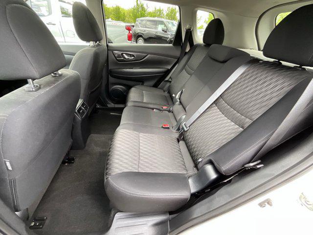 Photo of 2020 White Nissan Rogue