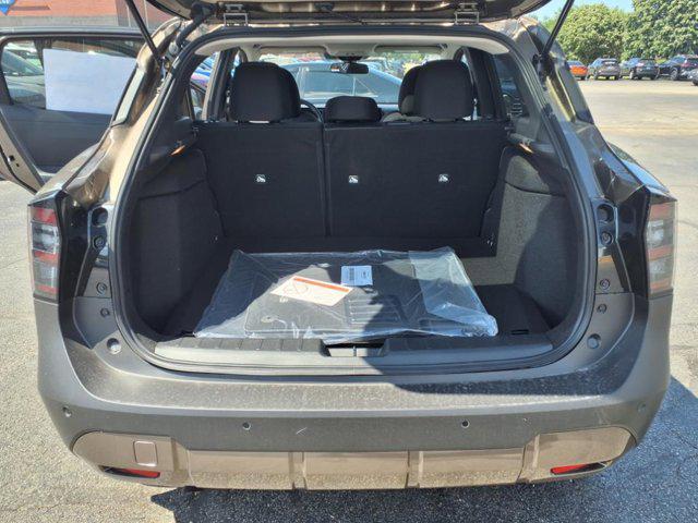 Photo of 2025 Canyon Bronze Metallic Nissan Kicks